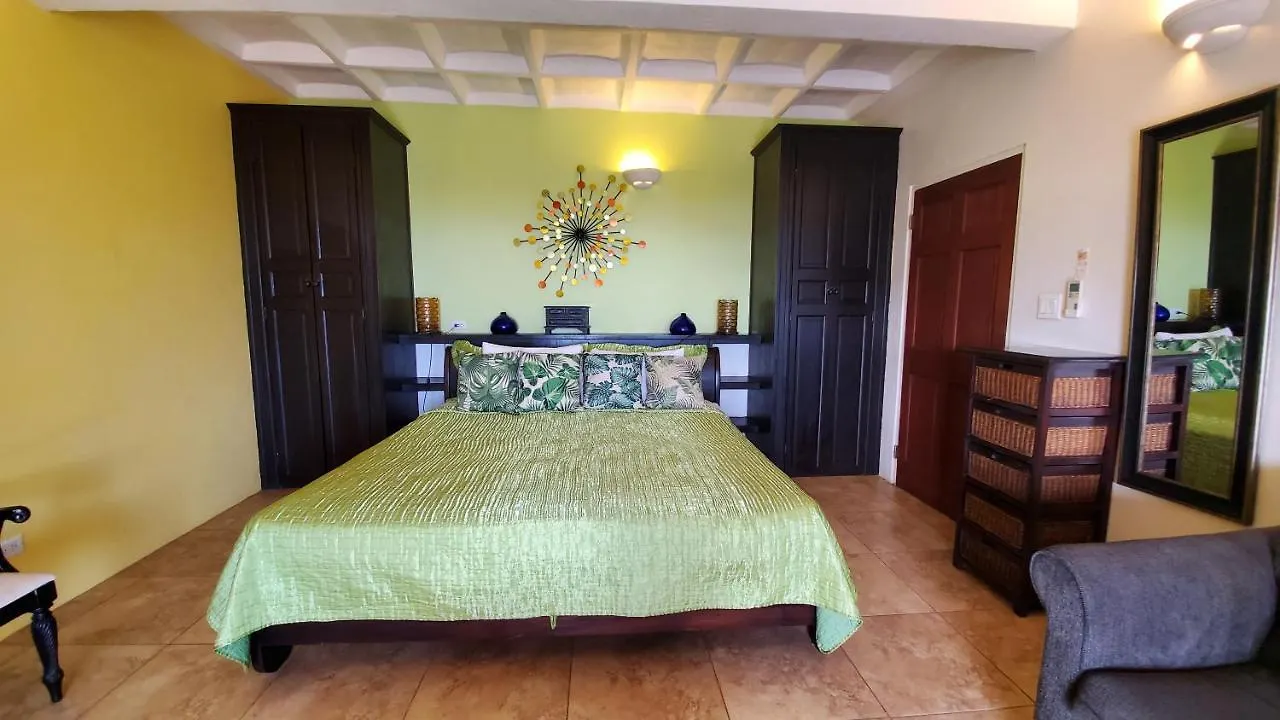 Апарт-отель Villa Touloulou English Harbour